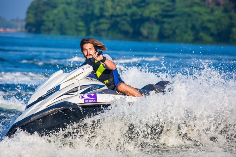 man-beach-water-ocean-people-sport-666293-pxhere.com