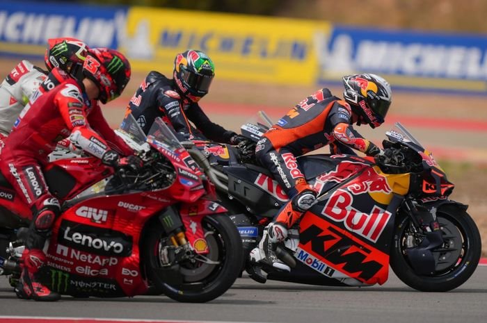 Starting Grid MotoGP Aragon 2025 – Bagnaia di Belakang Duo Marquez yang Kuasai Baris Terdepan